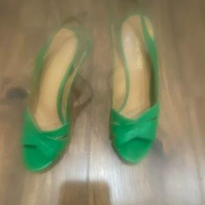 Nine West size 61/2 medium shoes ; don’t forget the holidays